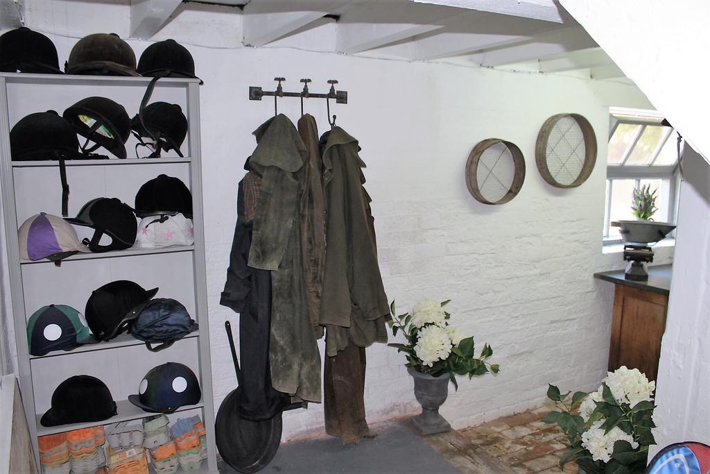 The Jockey Room Hideaway Spurstow Экстерьер фото