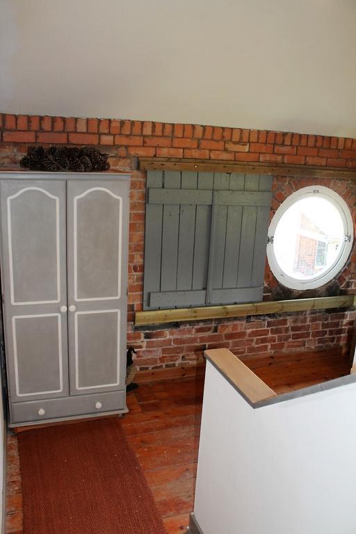 The Jockey Room Hideaway Spurstow Экстерьер фото